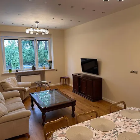 Modern Spacious Апартаменти *