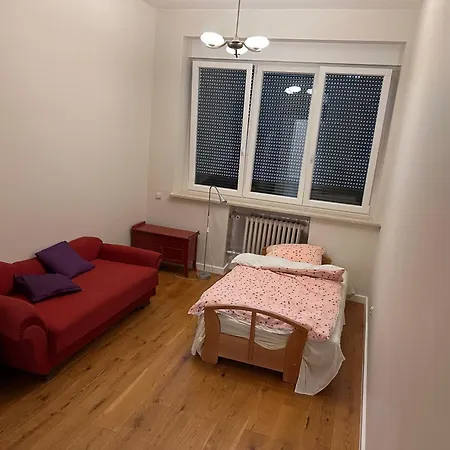 Modern Spacious Апартаменти *